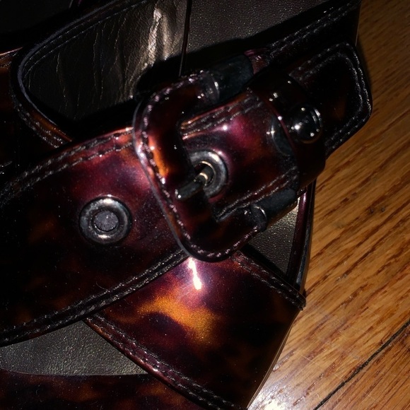 STUART Weitzman size 7.5 m tortoise patent leather wedge slip on shoes b… - Picture 8 of 10